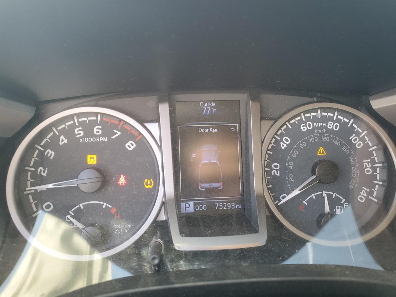 Toyota Tacoma Double Cab Image 12