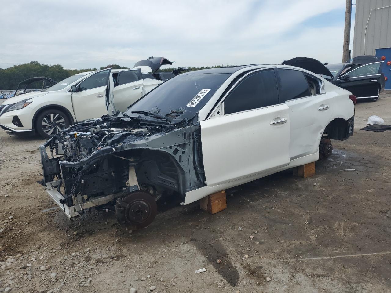 INFINITI Q50 Premium Image 1