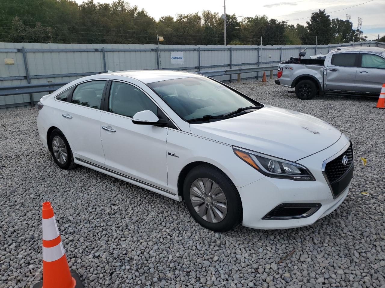 Hyundai SONATA Hybrid Image 5