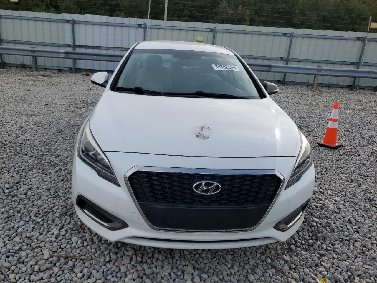 Hyundai SONATA Hybrid Image 10