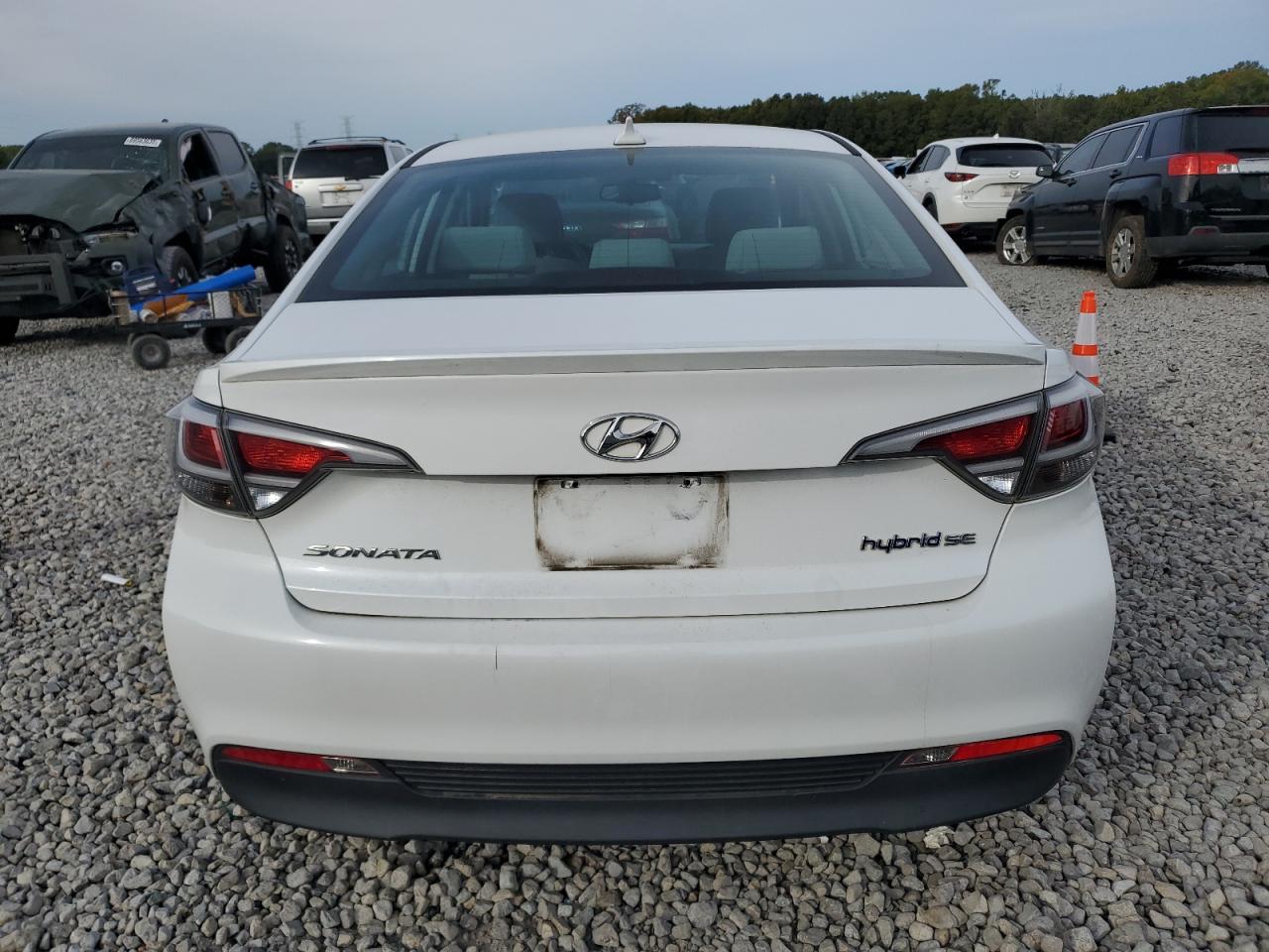 Hyundai SONATA Hybrid Image 7