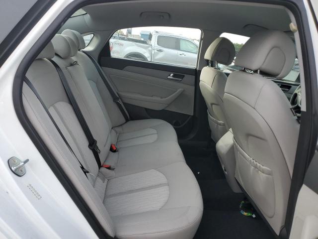 Hyundai SONATA Hybrid Image 6