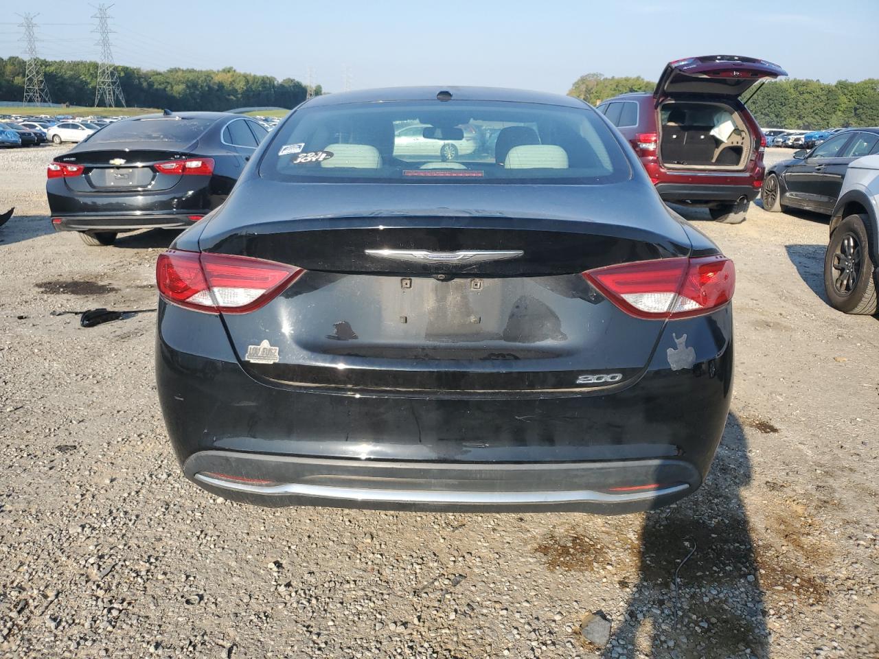 Chrysler 200 Limited Image 2
