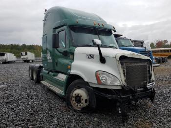  Salvage Freightliner Cascadia
