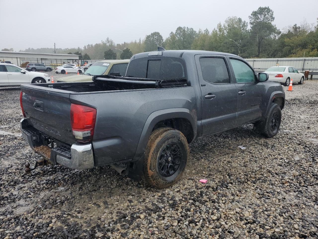 Toyota Tacoma Double Cab Image 5