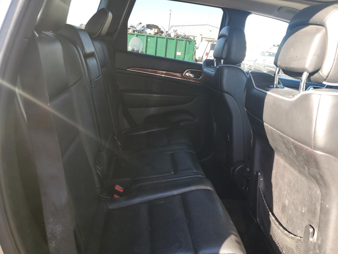 Jeep Grand Cherokee Overland Image 4