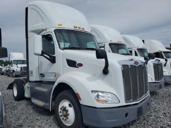  Salvage Peterbilt Tractor 579
