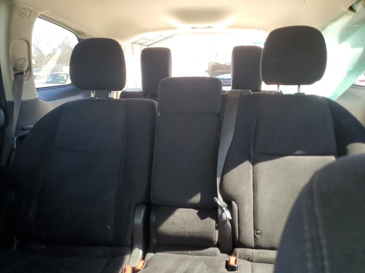 Nissan Pathfinder S Image 11