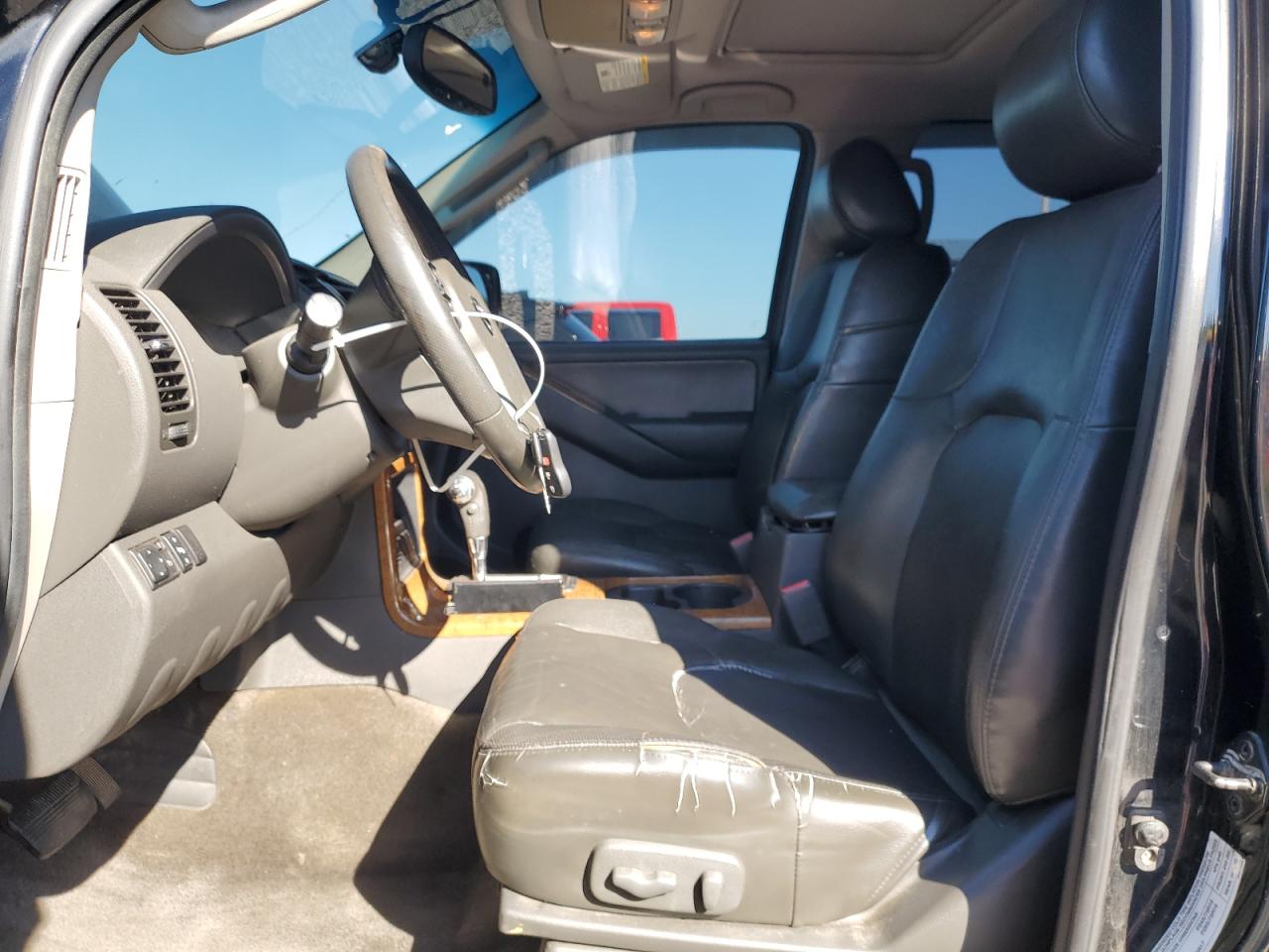 Nissan Pathfinder Le Image 6