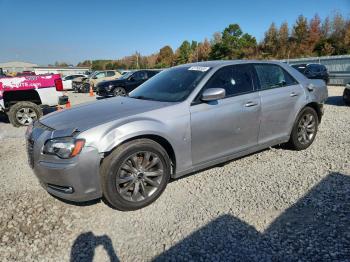  Salvage Chrysler 300
