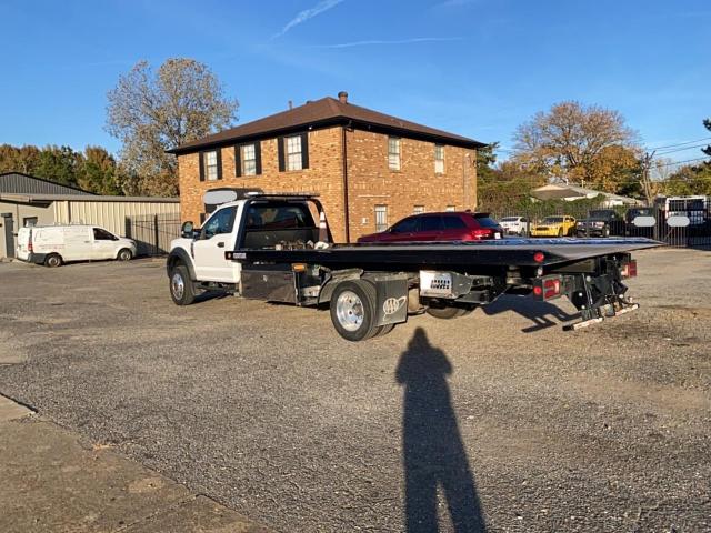 Ford F-550 Super Duty Image 2