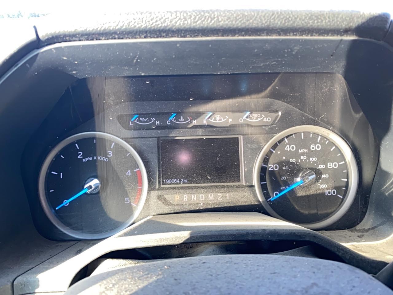 Ford F-550 Super Duty Image 7