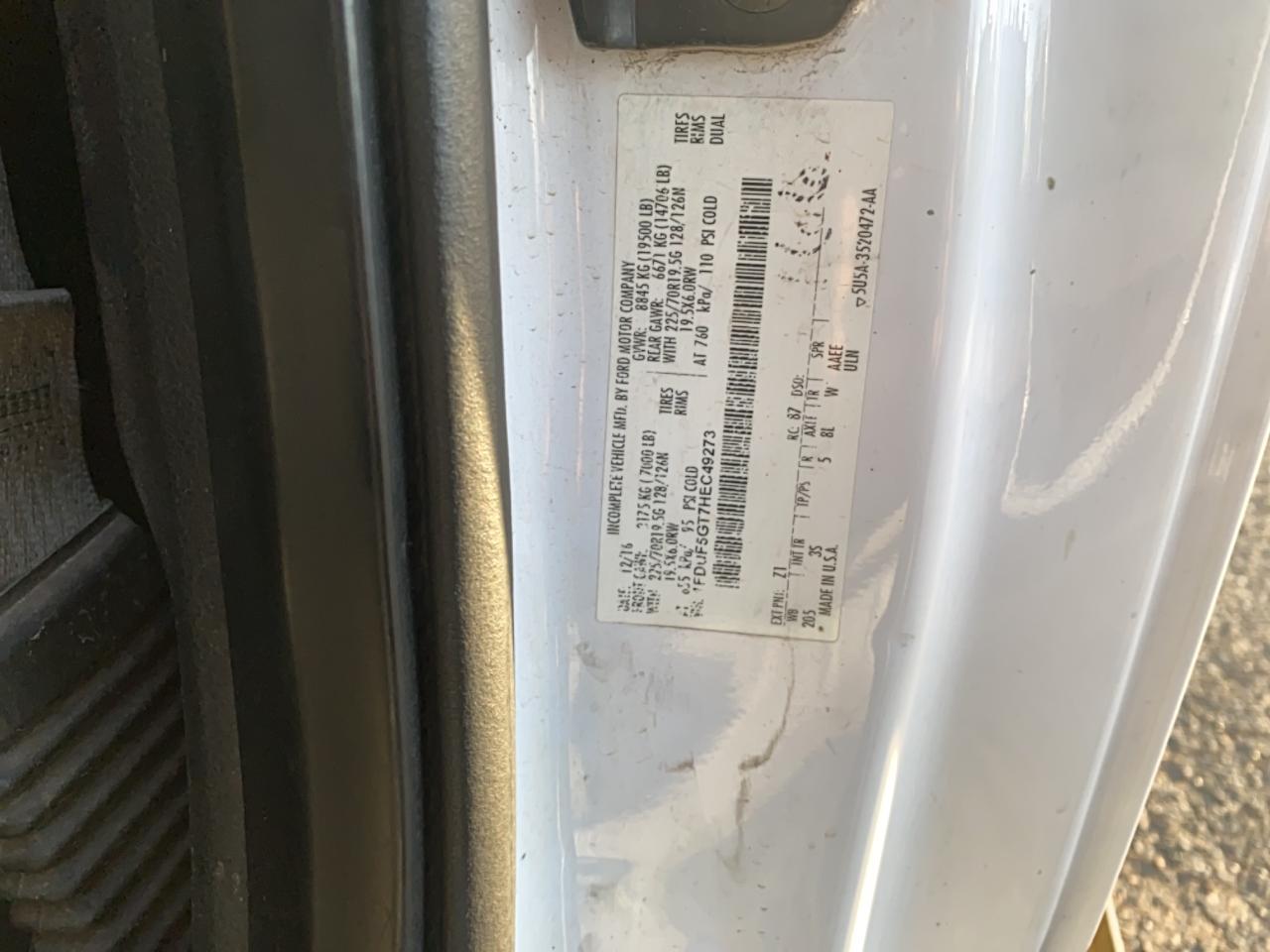 Ford F-550 Super Duty Image 8