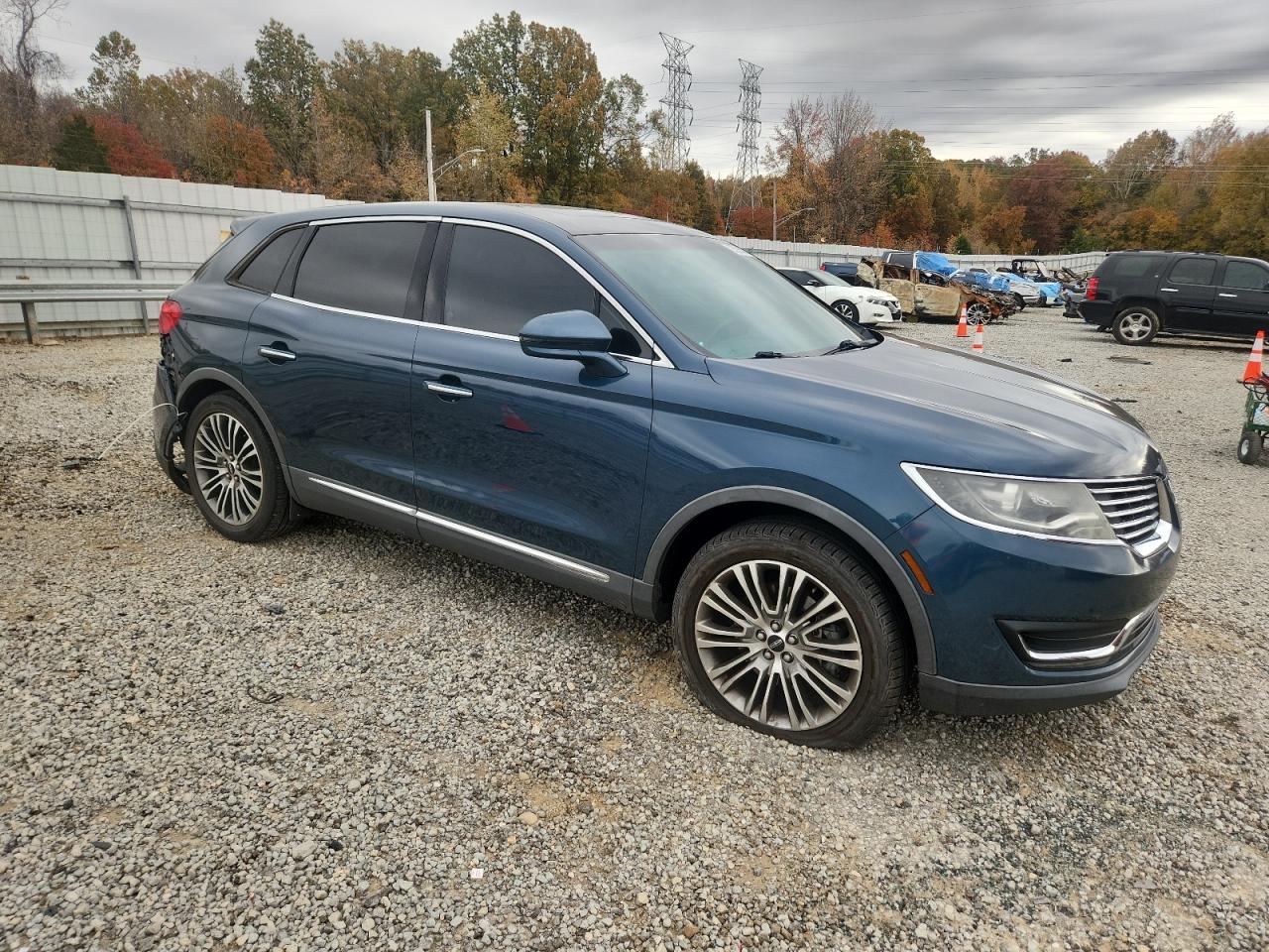 Lincoln MKX Reserve Image 3