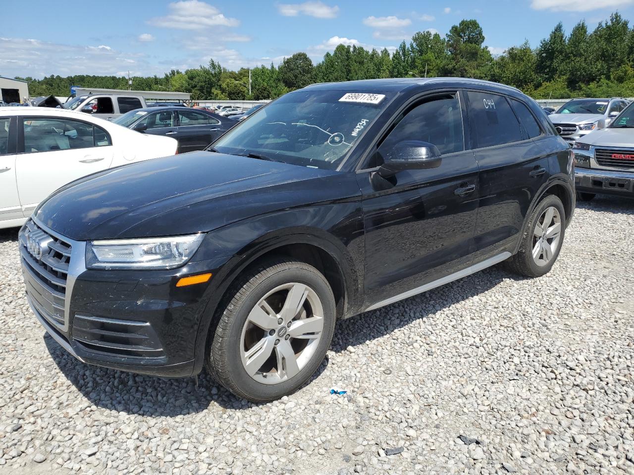 Audi Q5 Premium Image 1