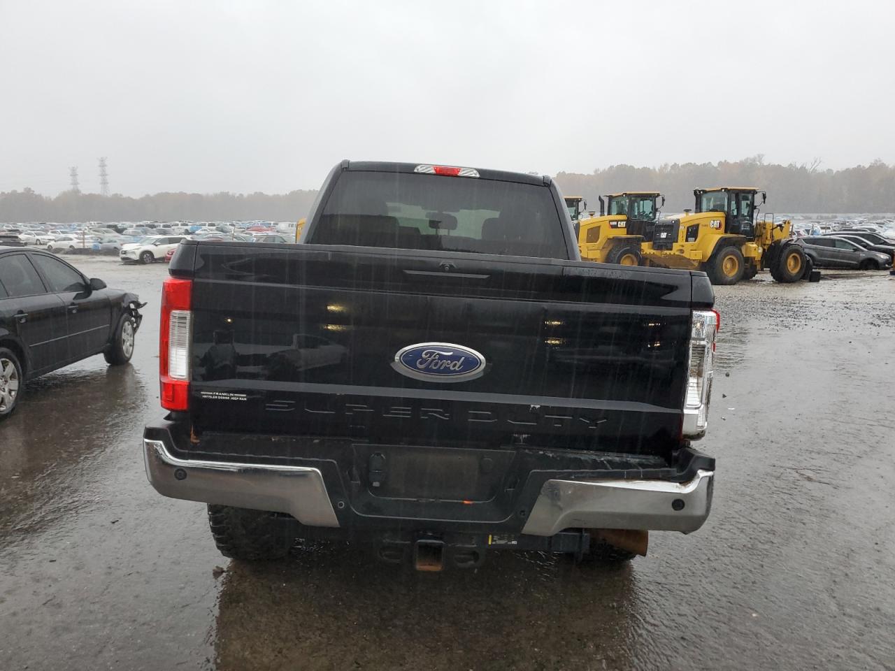 Ford F-250 Super Duty Image 4
