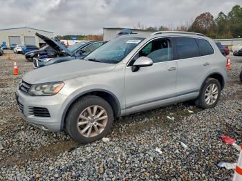  Salvage Volkswagen Touareg