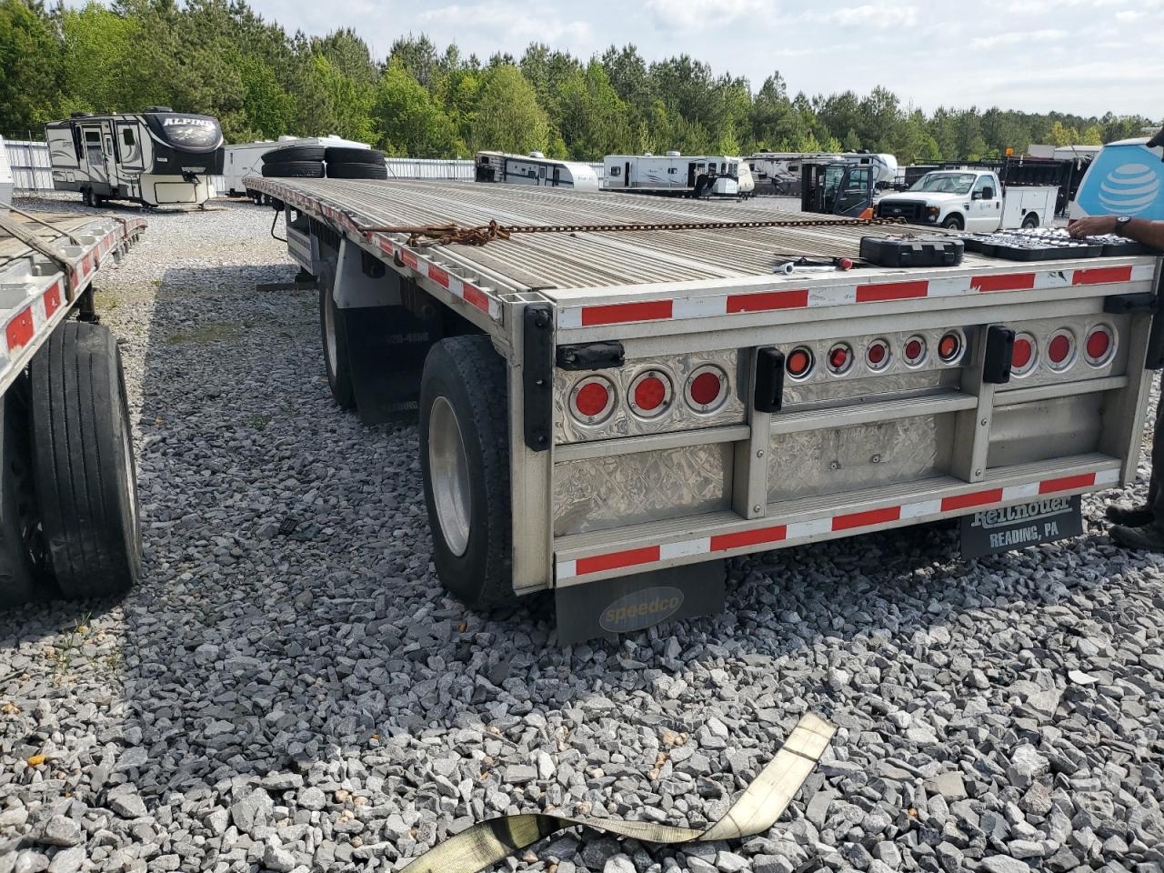 Reitnouer Trailer Image 6