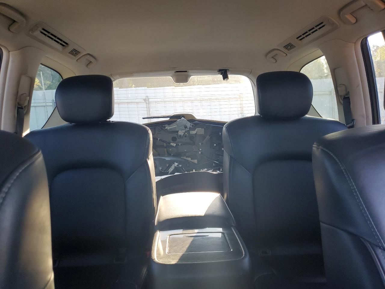 INFINITI Qx Luxe Image 13