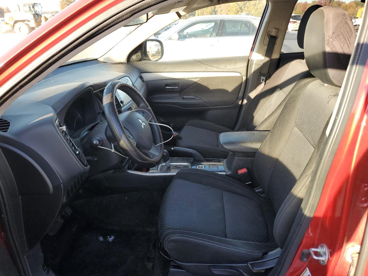 Mitsubishi Outlander Se Image 13