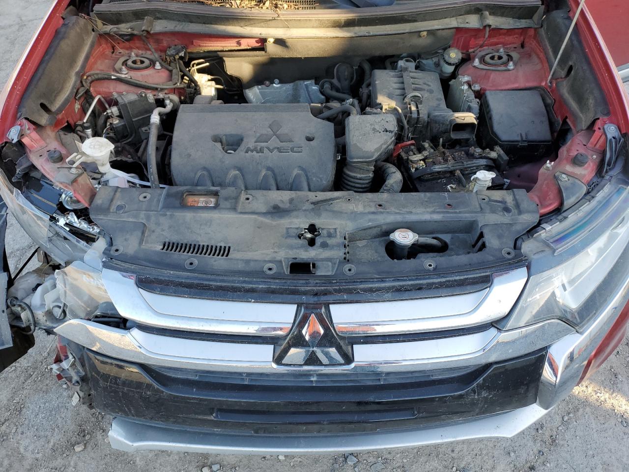 Mitsubishi Outlander Se Image 8