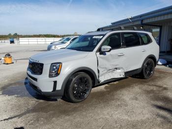  Salvage Kia Telluride