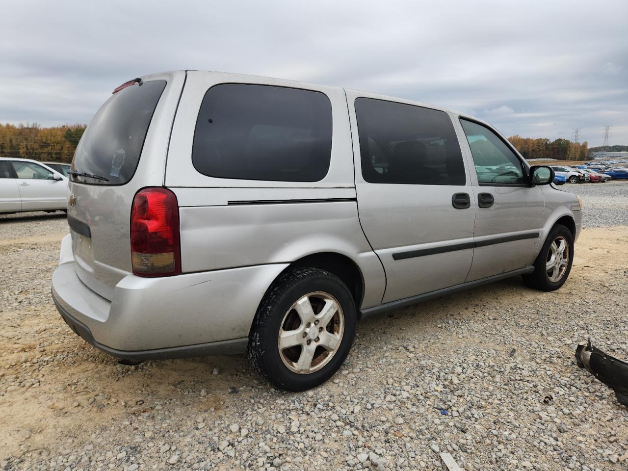 Chevrolet Uplander Ls Image 10