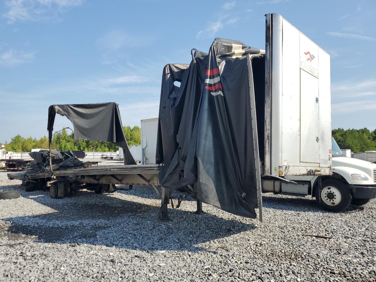 Reitnouer Flatbed Trailer Image 1