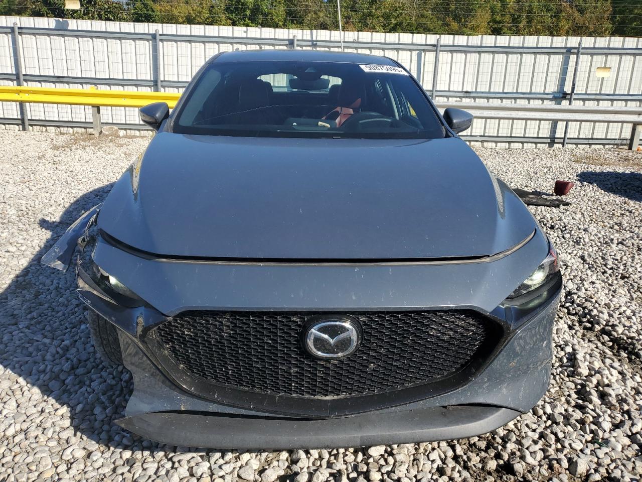 Mazda 3 Premium Image 4