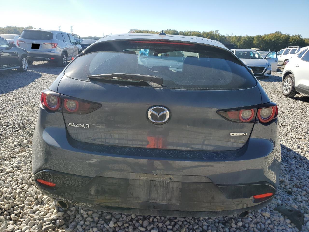 Mazda 3 Premium Image 6