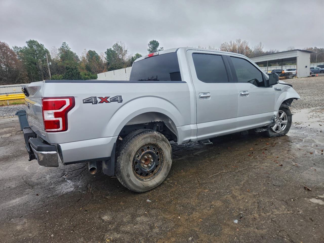 Ford F-150 Supercrew Image 2