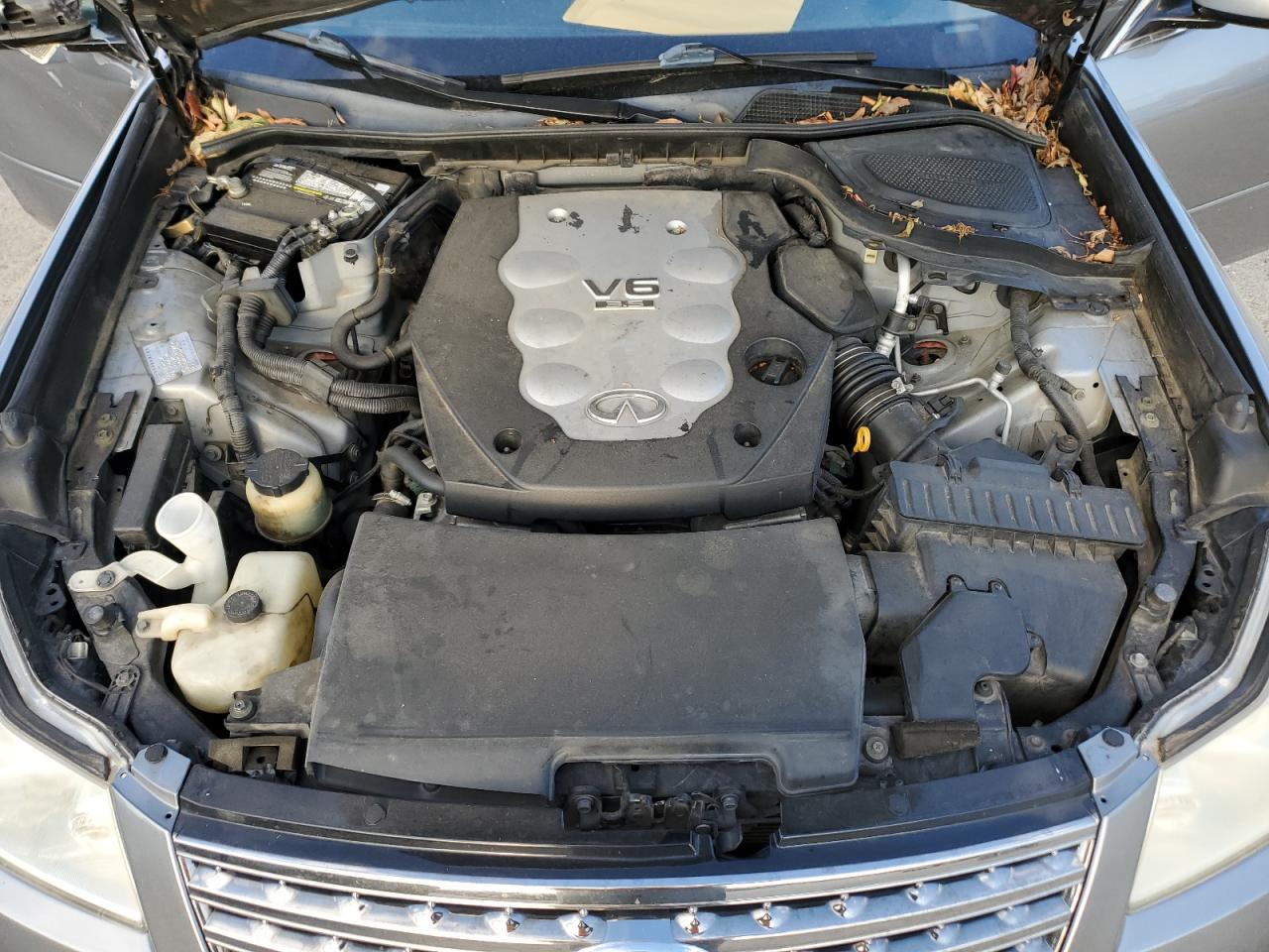 INFINITI M35 Base Image 11