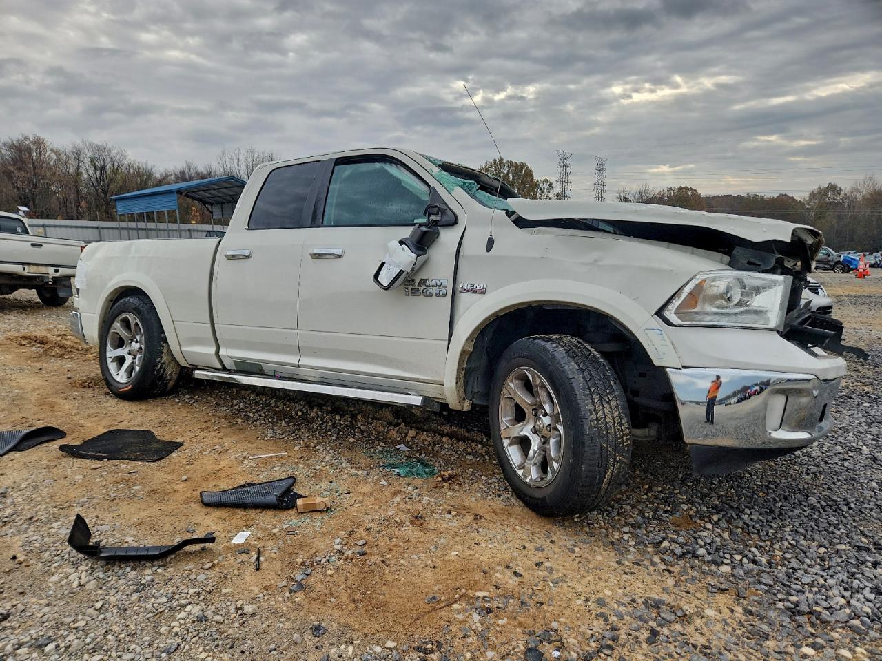 Ram 1500 Laramie Image 7