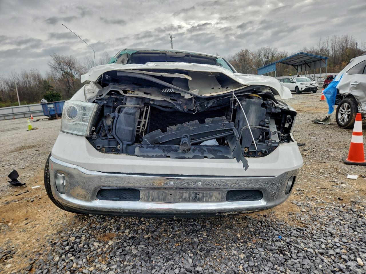 Ram 1500 Laramie Image 4