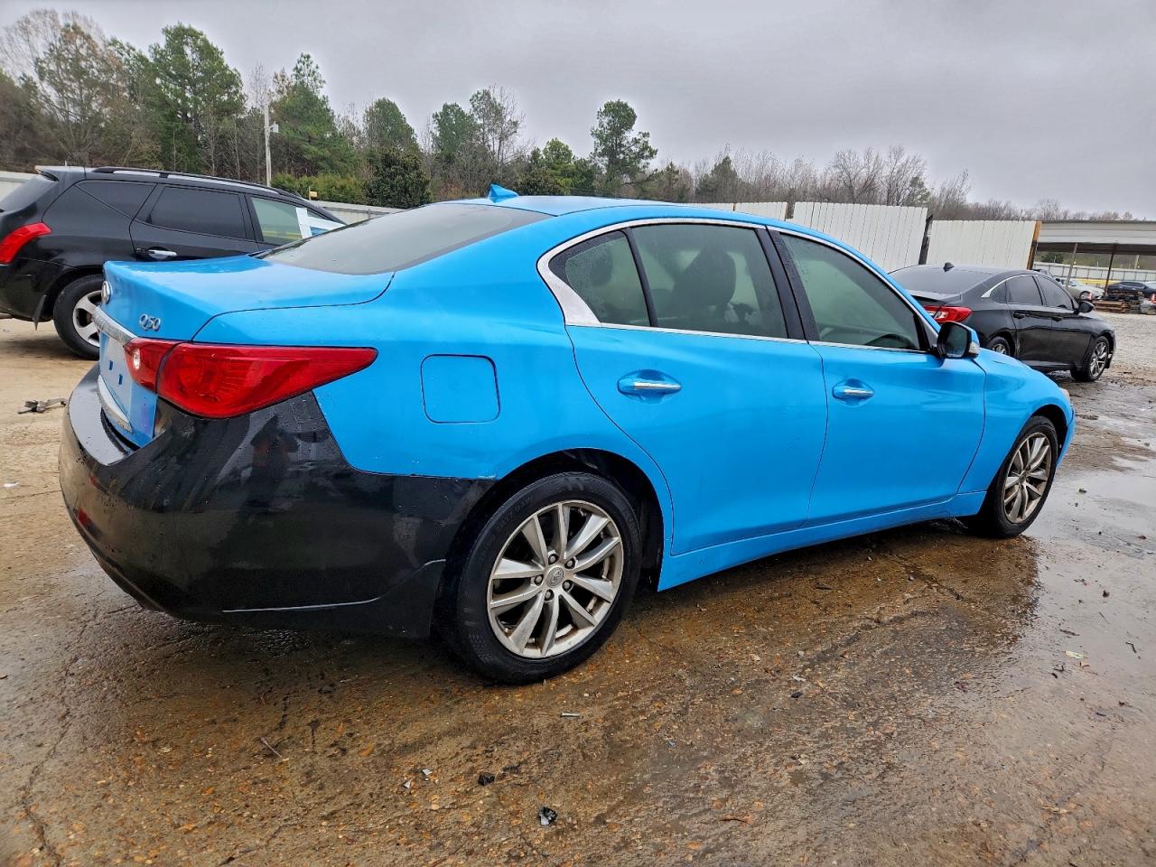 INFINITI Q50 Base Image 2