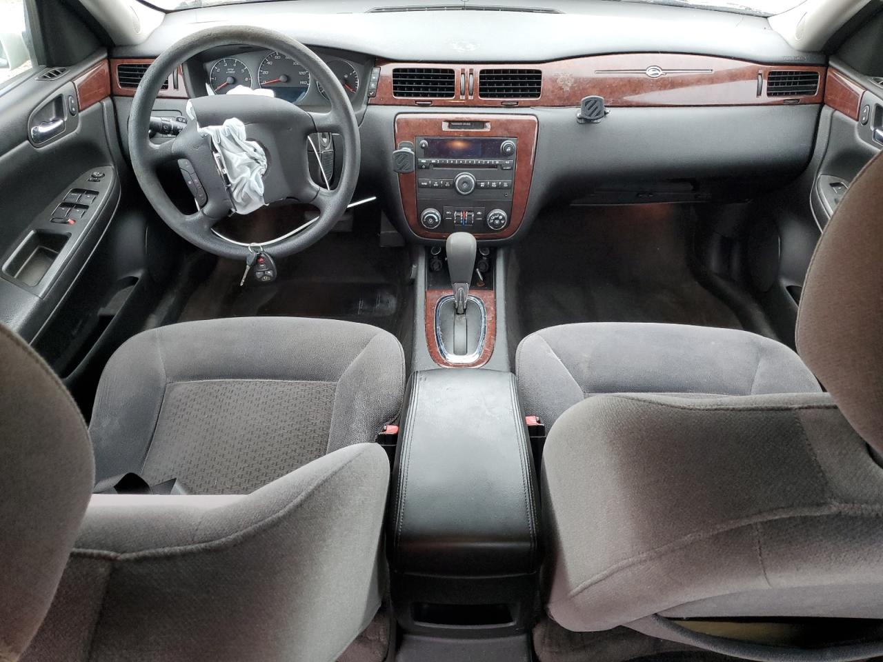 Chevrolet Impala 1lt Image 8