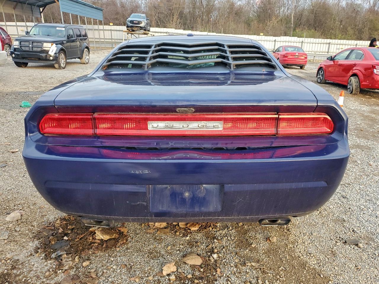 Dodge Challenger Sxt Image 8