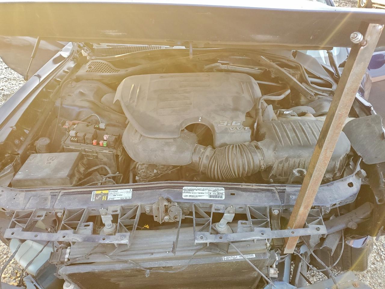 Dodge Challenger Sxt Image 7