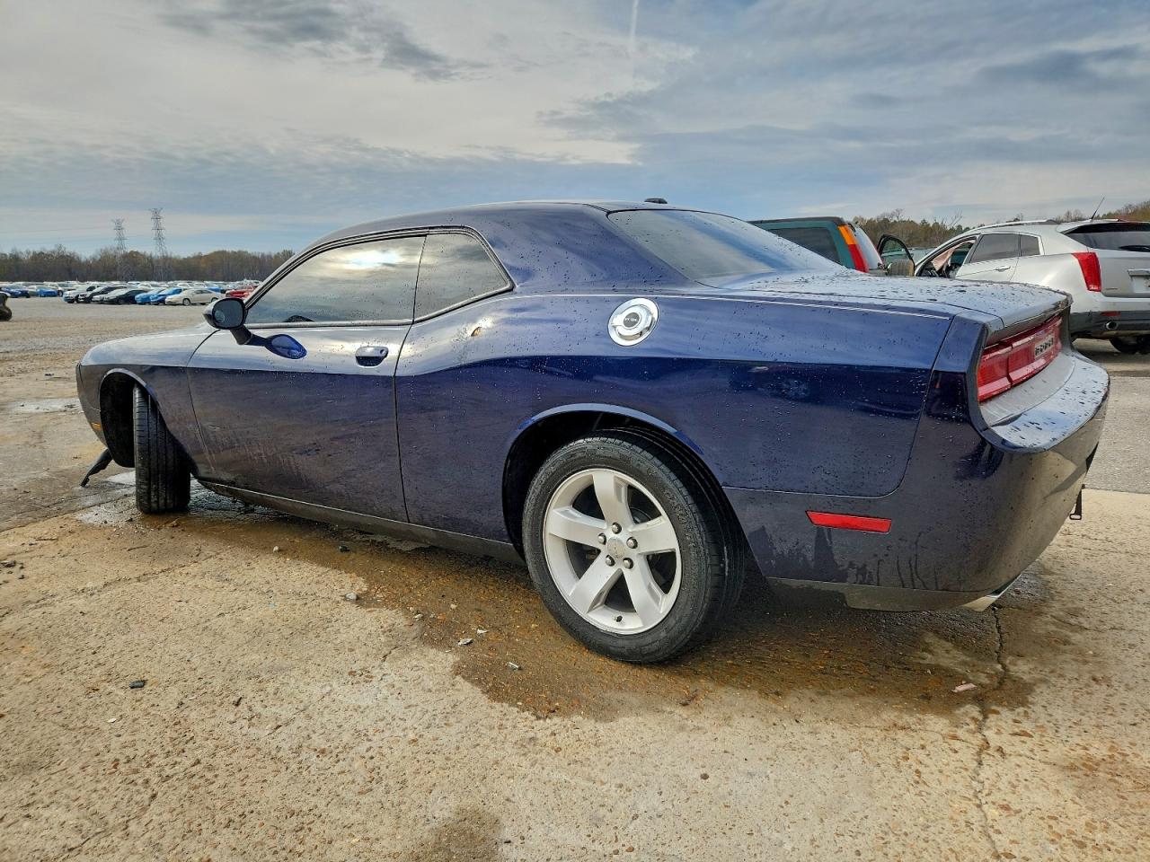 Dodge Challenger Sxt Image 3
