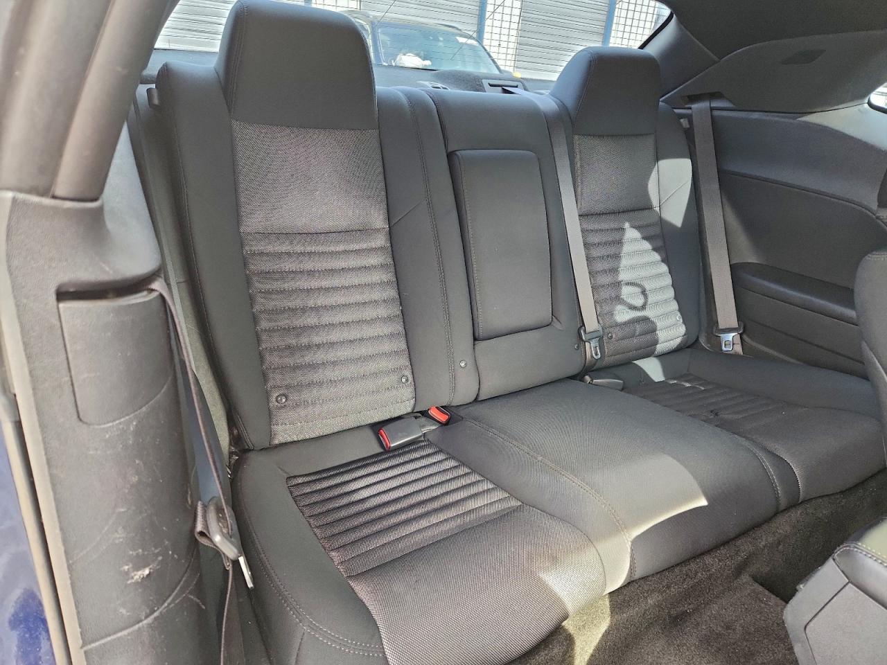 Dodge Challenger Sxt Image 5