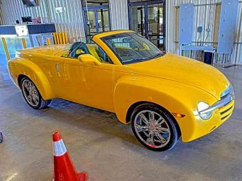  Salvage Chevrolet SSR