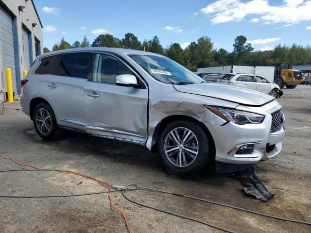 INFINITI Qx Luxe Image 3