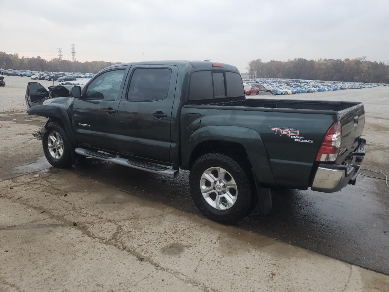Toyota Tacoma Double Cab Image 9