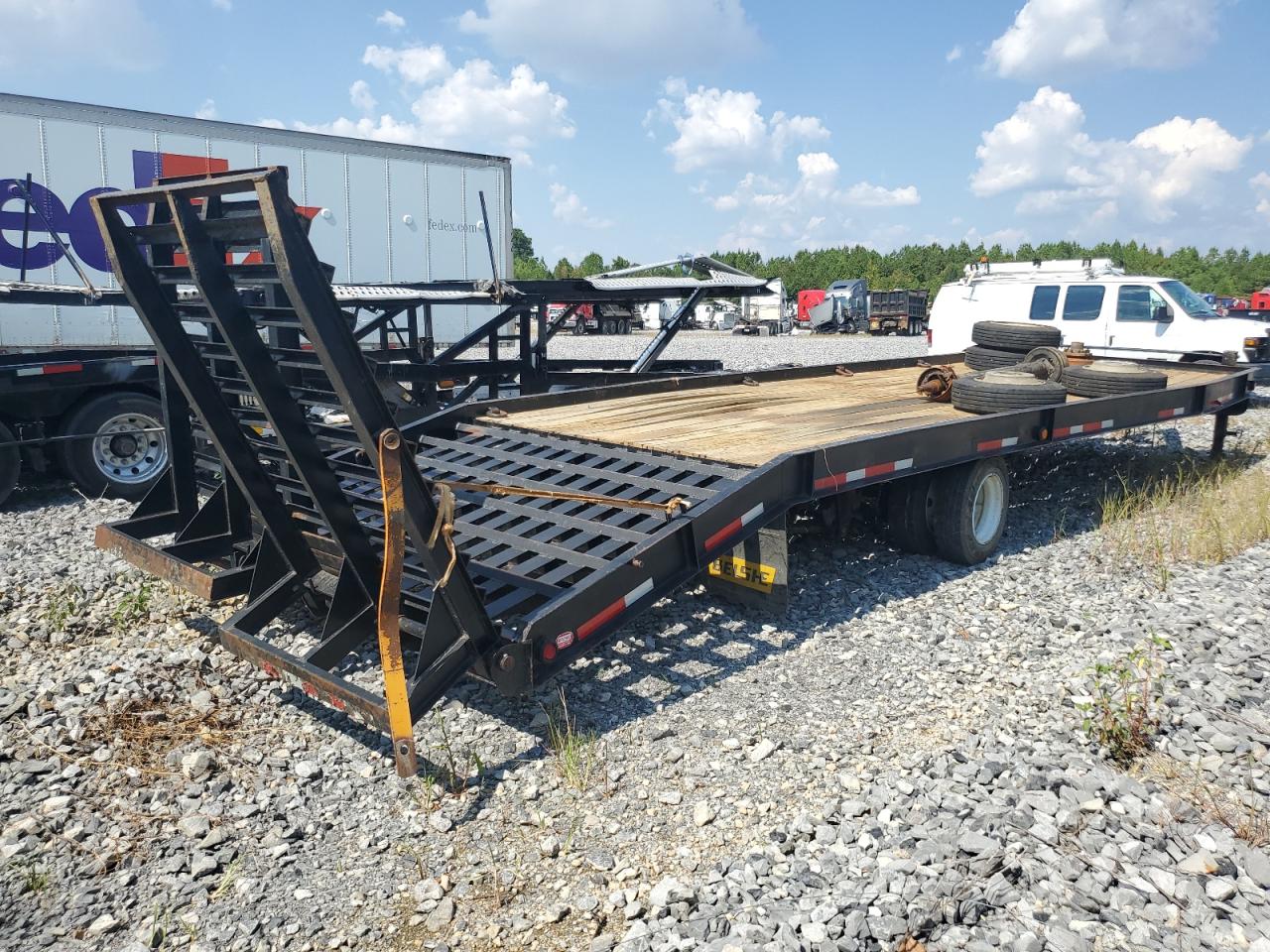 Belshe Trailer Image 3