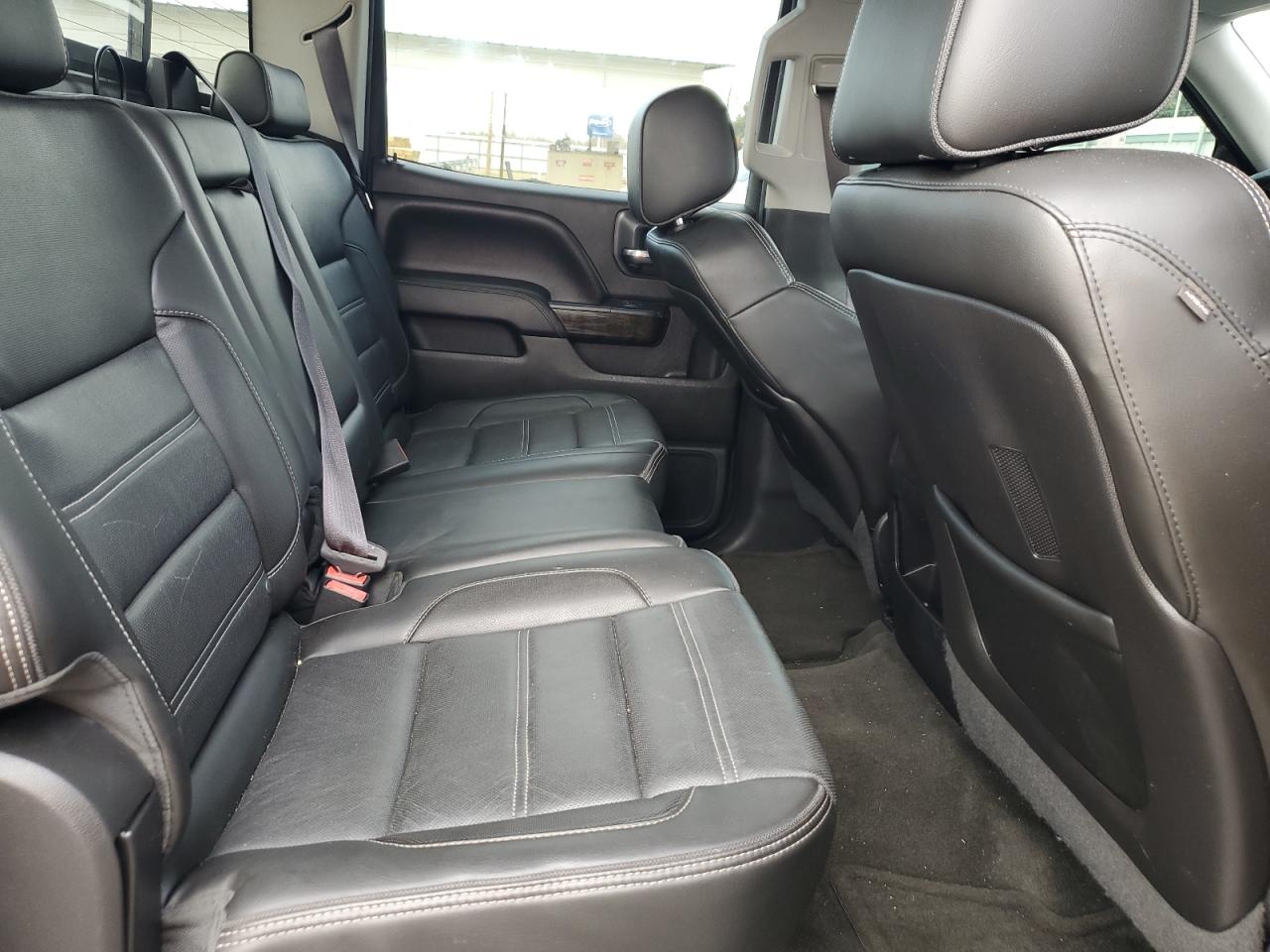 GMC Sierra C1500 Denali Image 7