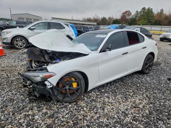  Salvage Alfa Romeo Giulia