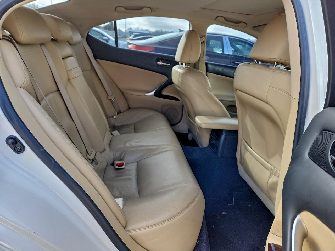 Lexus Is 250 Image 5