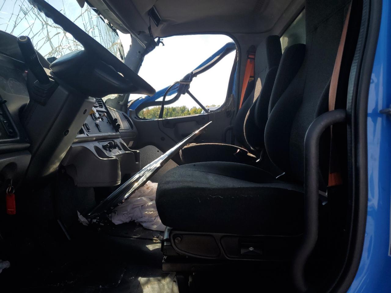 Freightliner M2 106 Med 106 Medium Duty Image 8