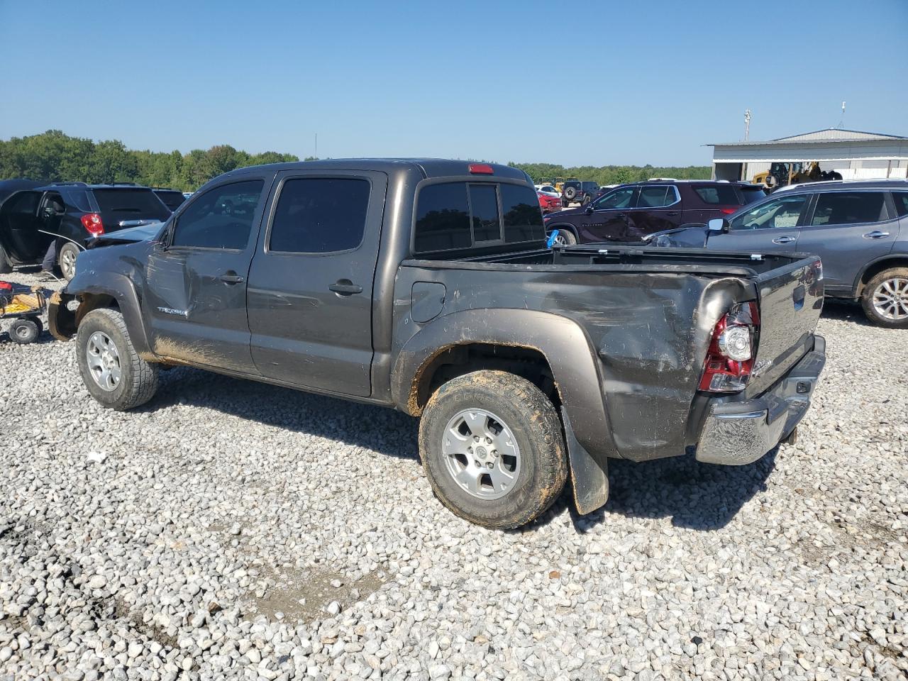 Toyota Tacoma Double Cab Image 6