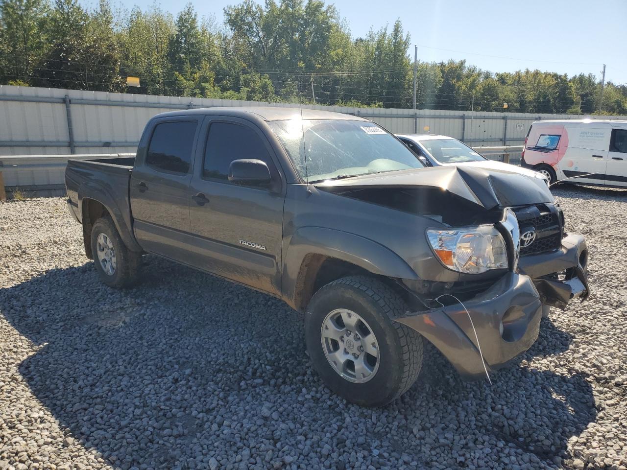 Toyota Tacoma Double Cab Image 12